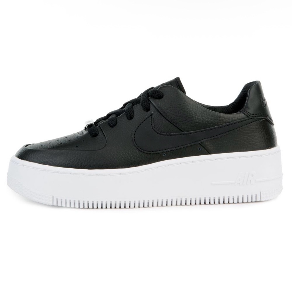 Nike Air Force 1 Sage Low
